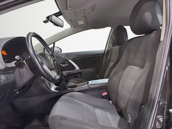 Toyota Avensis 10 of 26