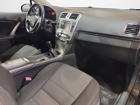 Toyota Avensis 21 of 26
