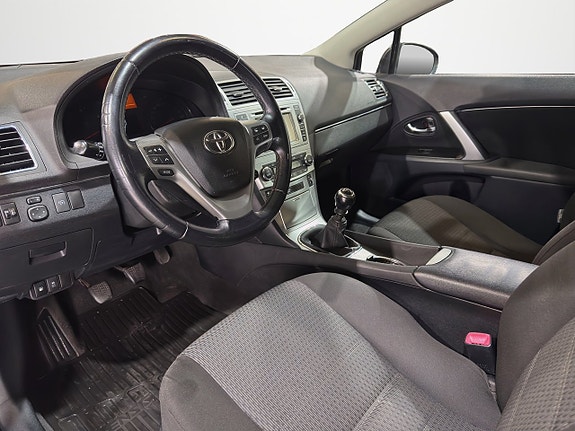 Toyota Avensis 11 of 26