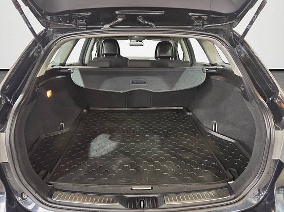 Toyota Avensis 9 of 26