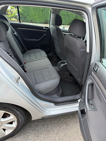 Volkswagen Golf V 5 of 6