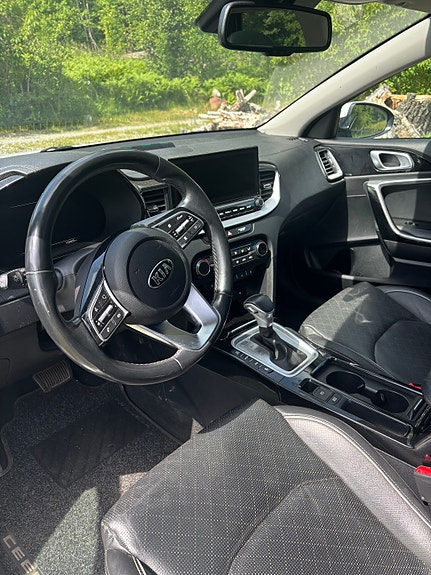 Kia Ceed 3 of 3