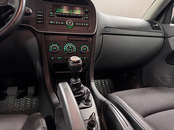 Saab 9-3 13 of 15