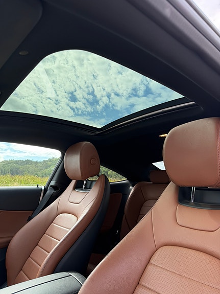 Mercedes-Benz C300 11 of 15