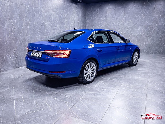 Skoda Superb 7 of 30