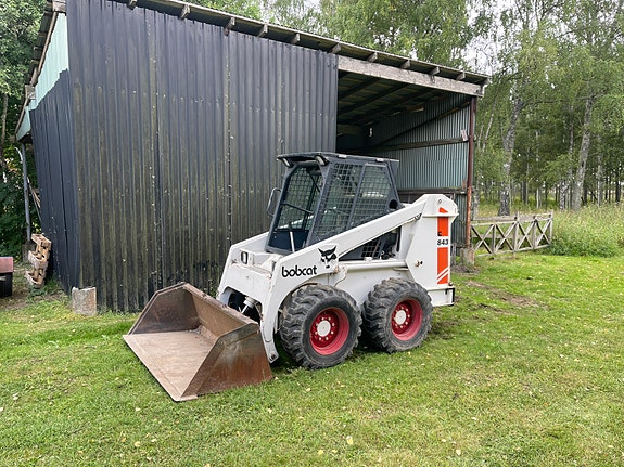Bobcat 843 2 of 6