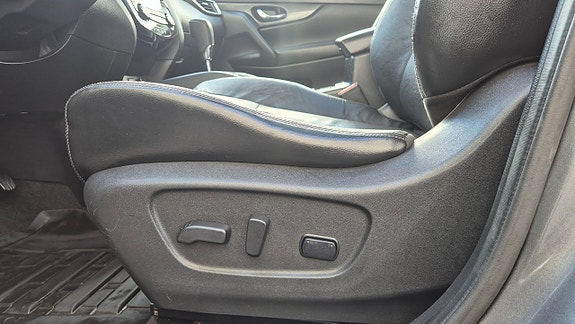 Nissan X-Trail 8 of 18