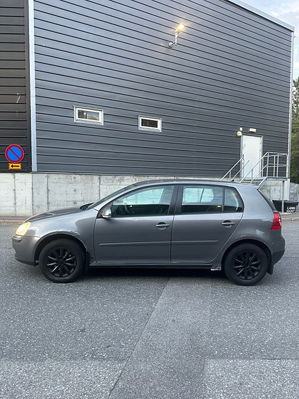 Volkswagen Golf V 7 of 9