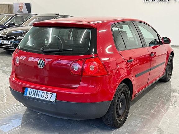 Volkswagen Golf V 5 of 14