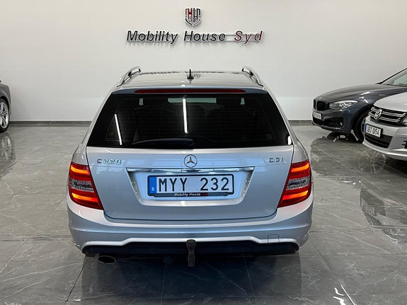 Mercedes-Benz C220 7 of 24