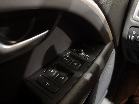 Volvo V70 17 of 30
