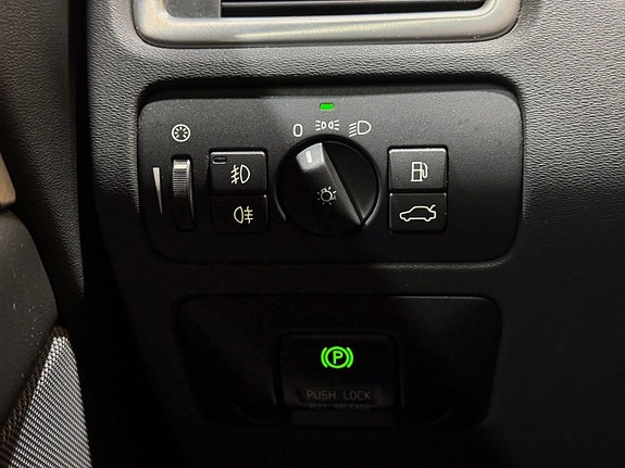Volvo V70 30 of 30
