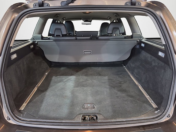 Volvo V70 9 of 30
