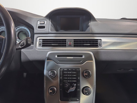 Volvo V70 15 of 30