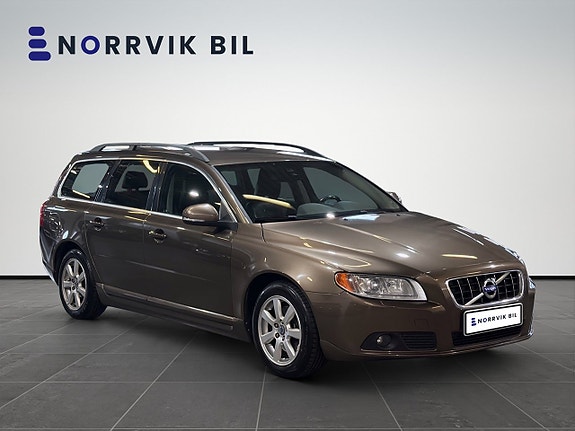 Volvo V70 4 of 30
