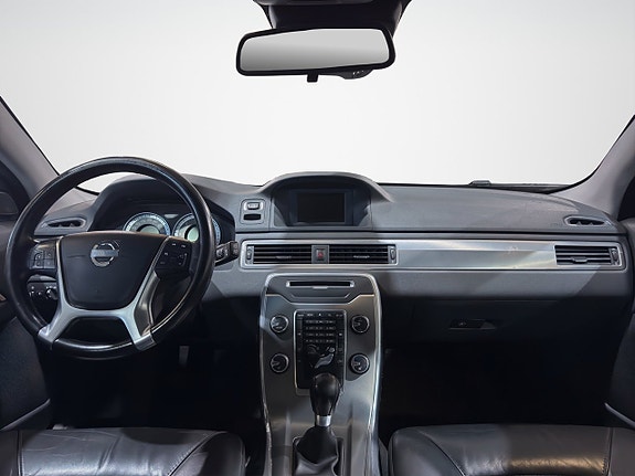 Volvo V70 18 of 30