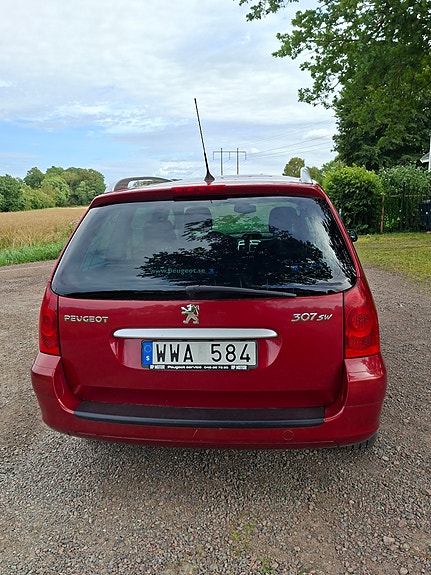 Peugeot 307 SW 2 of 17