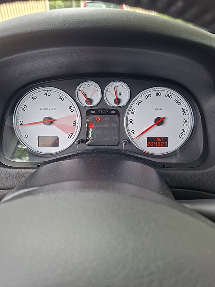 Peugeot 307 SW 15 of 17