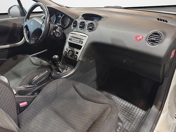 Peugeot 308 SW 22 of 25
