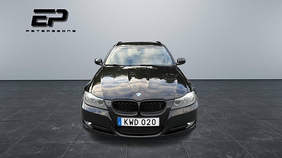 BMW 320d 2 of 10