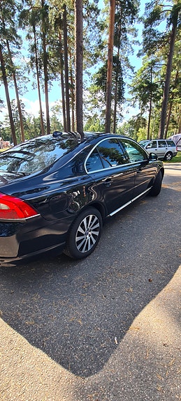 Volvo S80 2 of 5