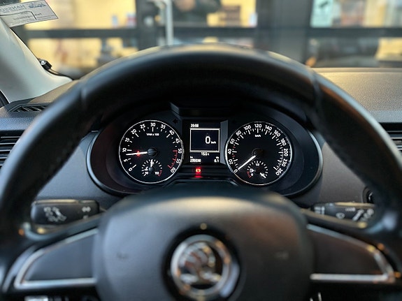 Skoda Octavia 8 of 19