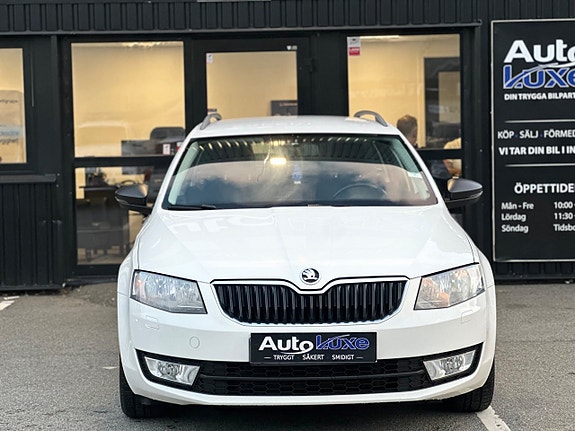 Skoda Octavia 2 of 19
