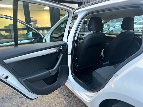 Skoda Octavia 11 of 19