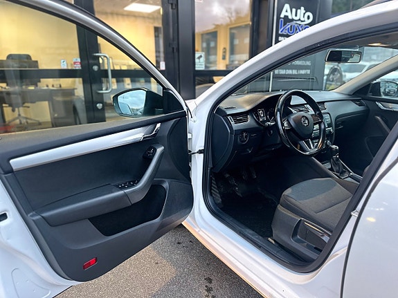 Skoda Octavia 5 of 19