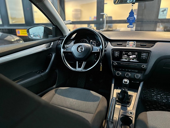 Skoda Octavia 15 of 19