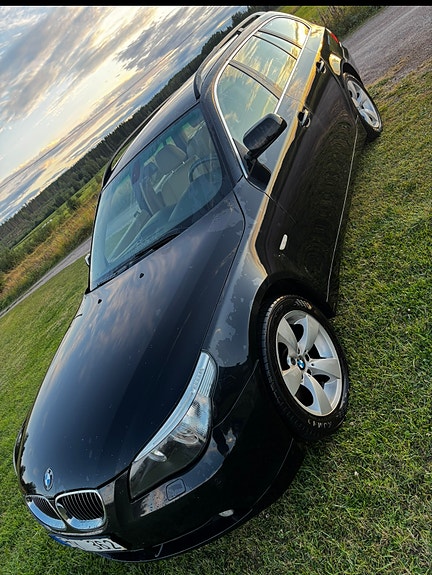 BMW 530d 3 of 6