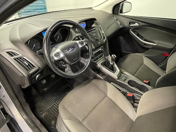 Ford Focus 5 of 11