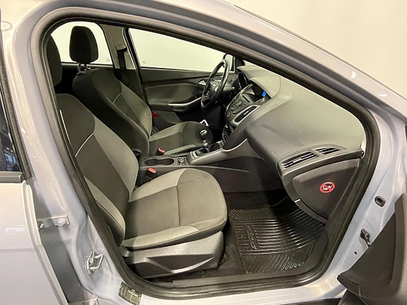 Ford Focus 8 of 11