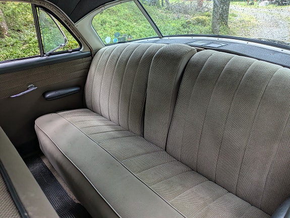 Lincoln Cosmopolitan 3 of 6