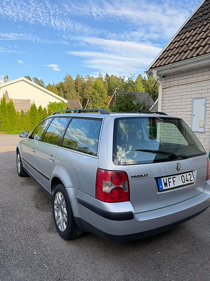 Volkswagen Passat 3 of 7