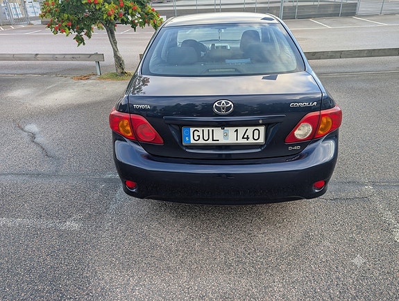 Toyota Corolla 3 of 7