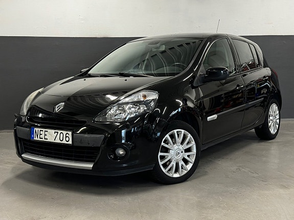 Renault Clio 8 of 30