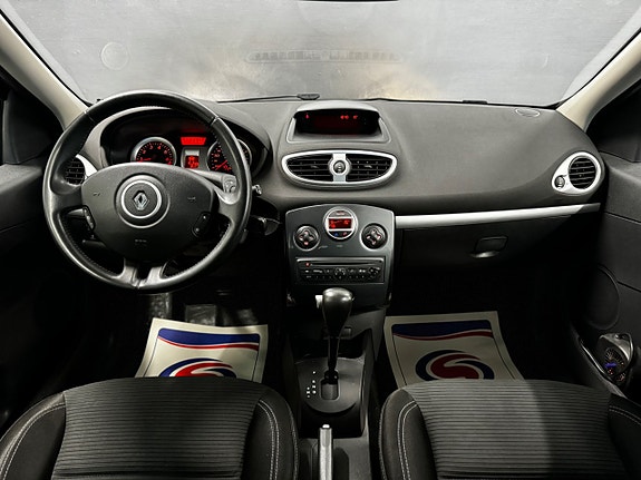 Renault Clio 21 of 30