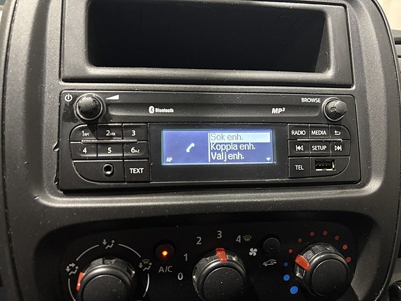 Renault Trafic 19 of 24