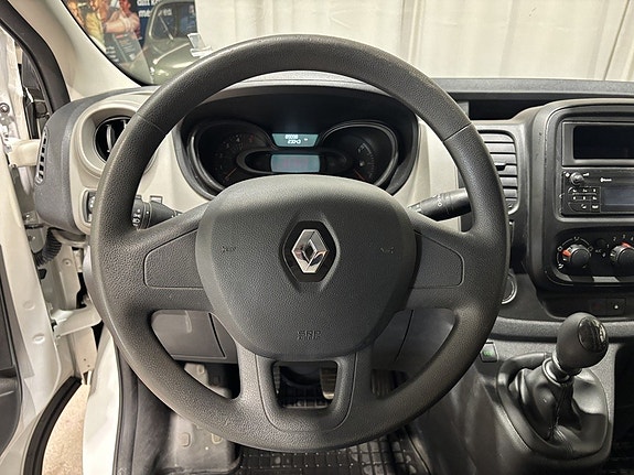 Renault Trafic 16 of 24