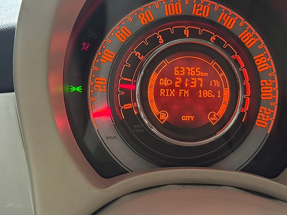 Fiat 500C 4 of 6