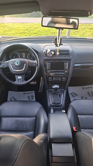 Skoda Octavia 3 of 6