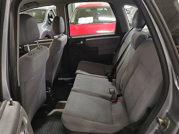 Opel Meriva 12 of 14