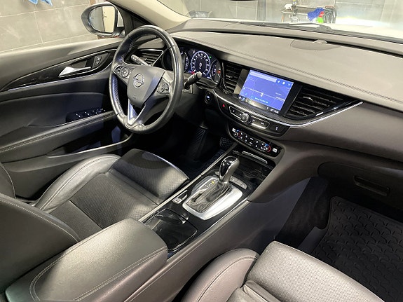 Opel Insignia 13 of 13