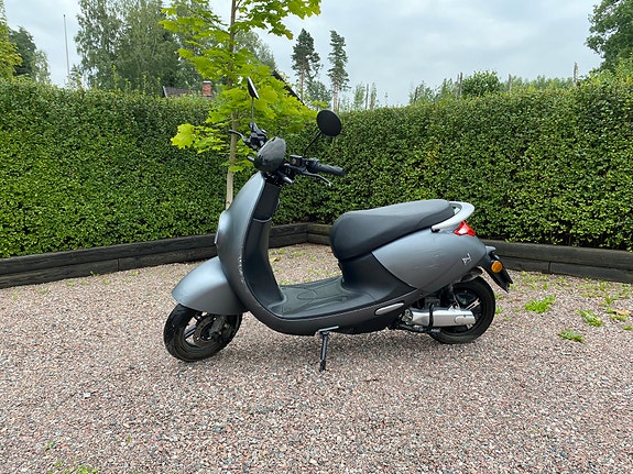 Lvneng Elmoped scooter 3 of 3