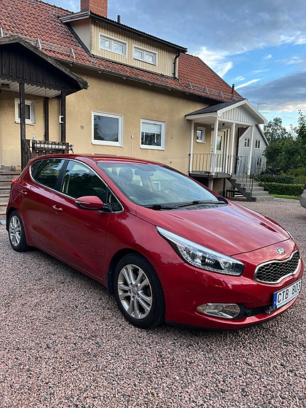 Kia Ceed 4 of 14