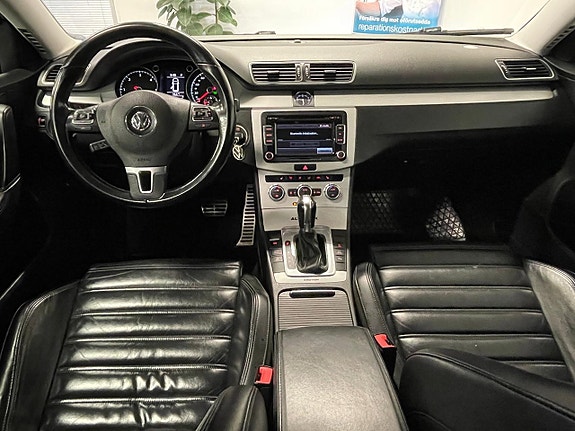Volkswagen Passat Alltrack 5 of 12