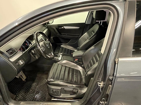 Volkswagen Passat Alltrack 8 of 12