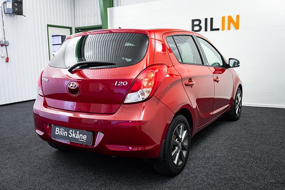 Hyundai i20 7 of 13