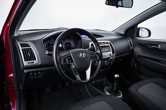 Hyundai i20 9 of 13